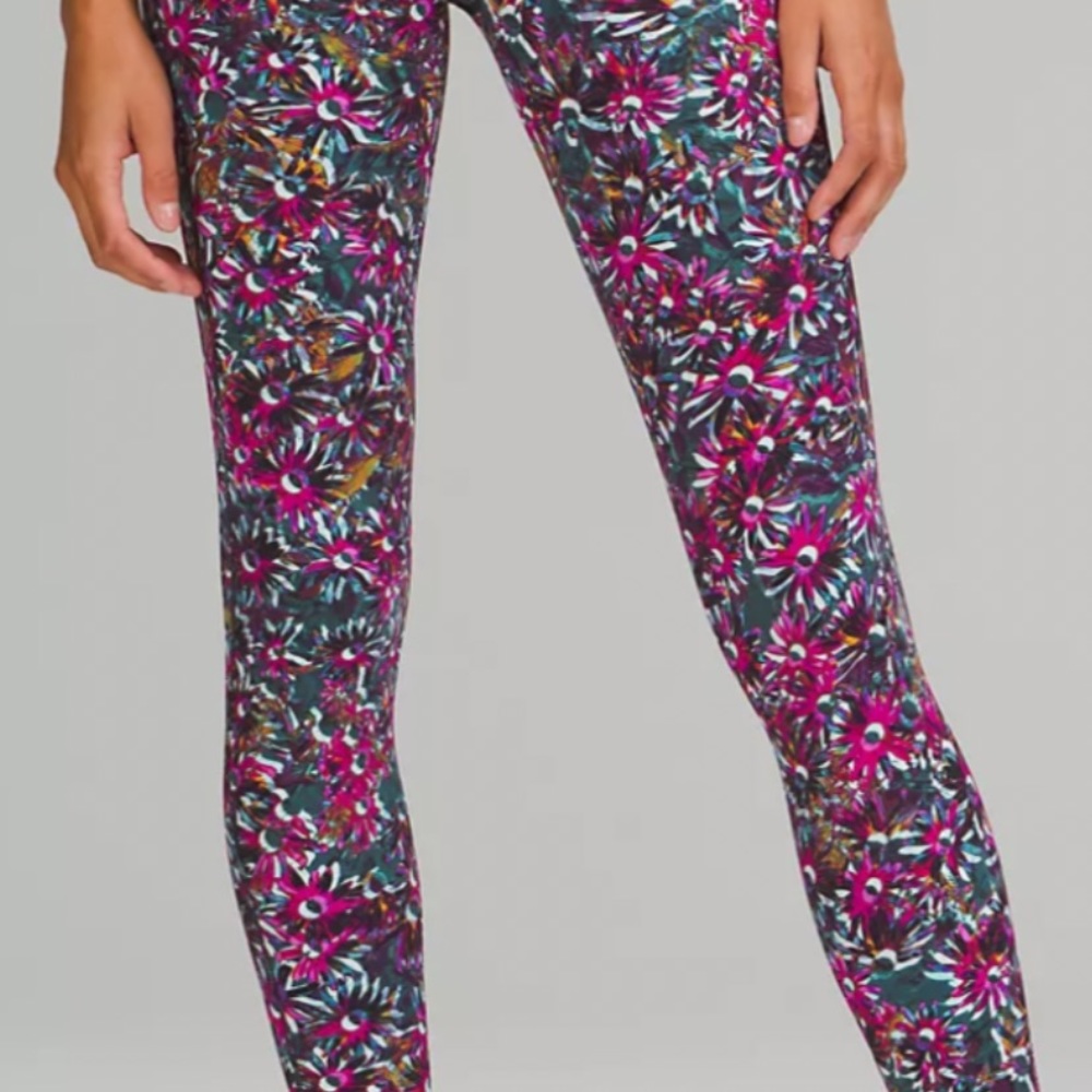 Lululemon base pace hr tight 25” - Picture 2 of 7